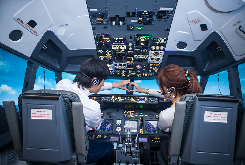 波音737模拟驾驶舱