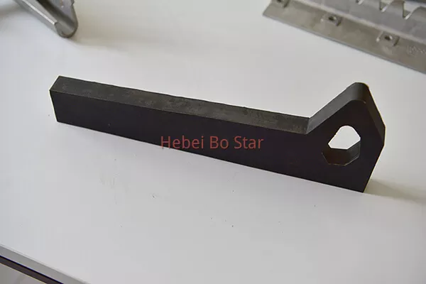 Клин для крепления сеток Mongoose