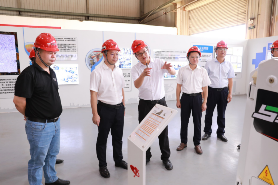 陸川縣委書(shū)記梁偉一行到玉柴重工走訪調(diào)研