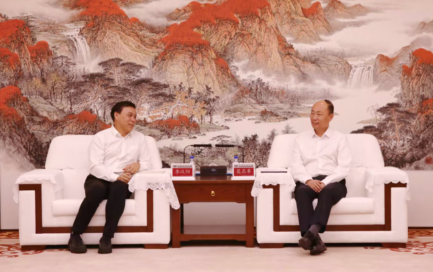 李漢陽拜訪中國(guó)化學(xué)黨委書記、董事長(zhǎng)莫鼎革