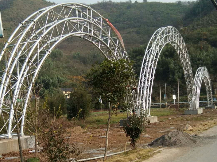 景區(qū)大門景觀鋼結構拱形大門