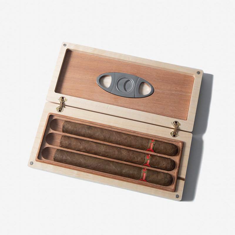 Brass Engraving  Redwood Burl Inlay Spanish Cedar Lining Wooden Cigar Travel Case