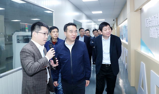 无锡市滨湖区马良书记到访江苏科麦特公司