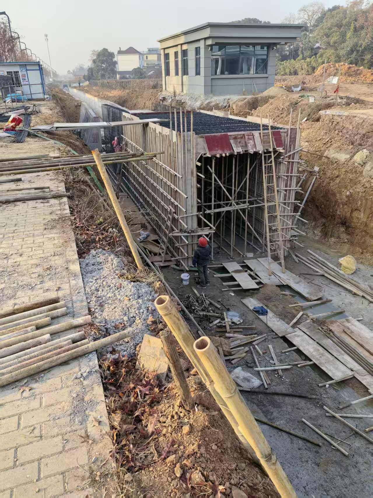 2024年08月江西东乡经开区科技孵化园排洪渠建设项目