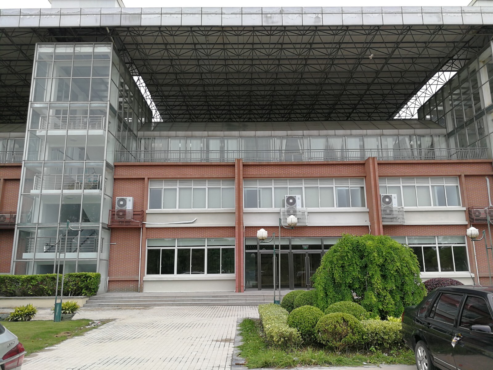 上海思博职业技术学院学前教育琴房