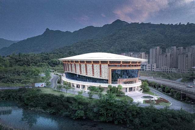 五峰县文广中心