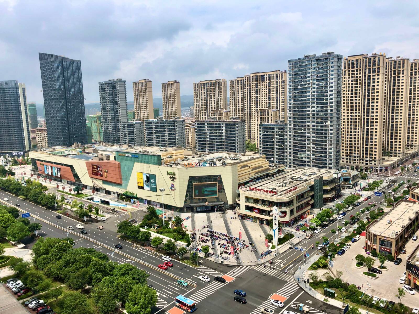 嵊州吾悦广场-商业屋面降噪