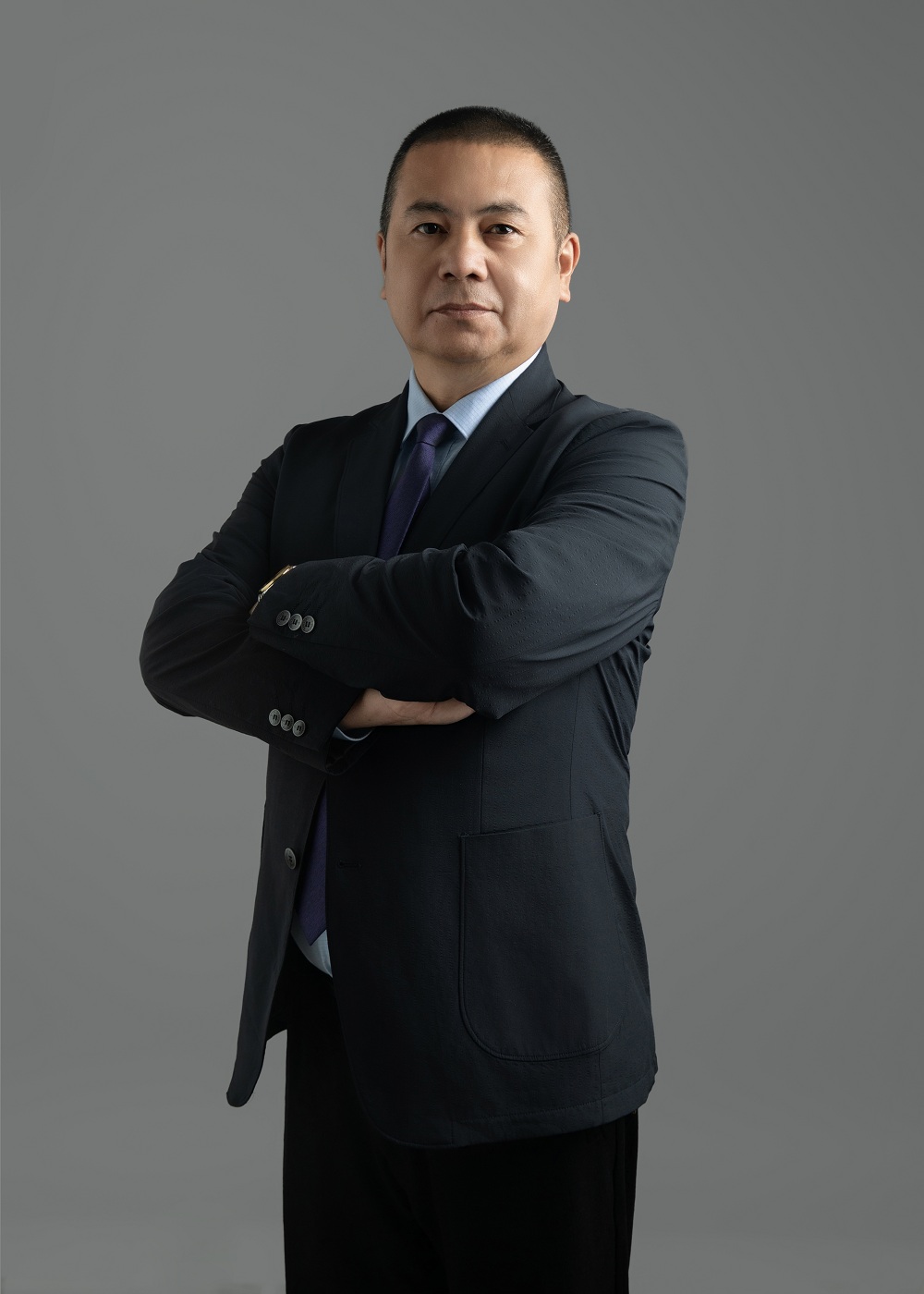 努尔太·托合塔逊:男,哈萨克族,1972年月出生,大学本科学历, 现为克拉玛依市司法局法律援助中心一级主任科员、法律援助律师, 现系克拉玛依市第四届律师协会理事会理事。
获得荣誉:2009年、2017年共两次获得“克拉玛依市优秀律师”称号, 2011年获得“新疆维吾尔自治区司法行政系统优秀律师”称号,2012-2015年连续获得“新疆优秀律师”称号,2012年获得“克拉玛依市第四届优秀政法干警”称号,2012年获得“推进律师事业发展先进个人”称号,2011年被克拉玛依市司法局记“三等功”,2016年被新疆维吾尔自治区司法厅记“三等功”,2020年获得“优秀党员”称号。