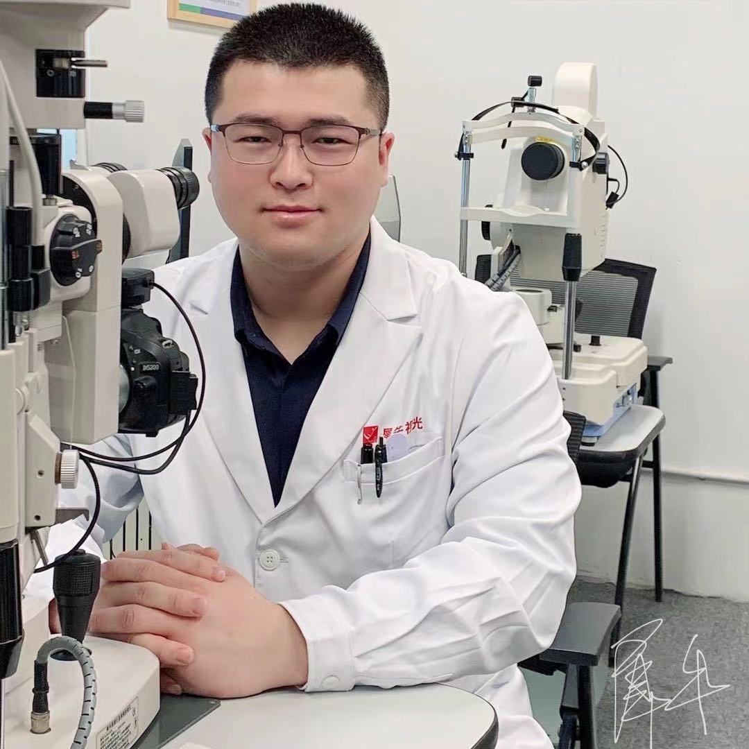 授课老师朱晓飞