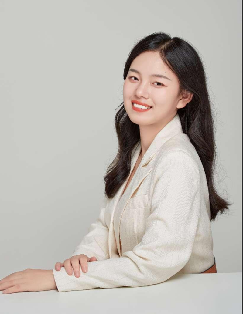 Yuan Yuan Liu
