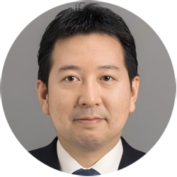 关 守信
庆应义塾大学医学部神经内科 副教授 门诊医长
庆应义塾大学医院帕金森病中心实务负责人
日本内科学会认定内科医师、指导医师
日本内科学会综合内科专科医师
日本神经学会专科医师、指导医师
日本头痛学会专科医师
日本脑卒中学会专科医师
日本痴呆症学学会专科医师、指导医师
日本帕金森病 ·运动障碍疾病学会理事 ·评议员