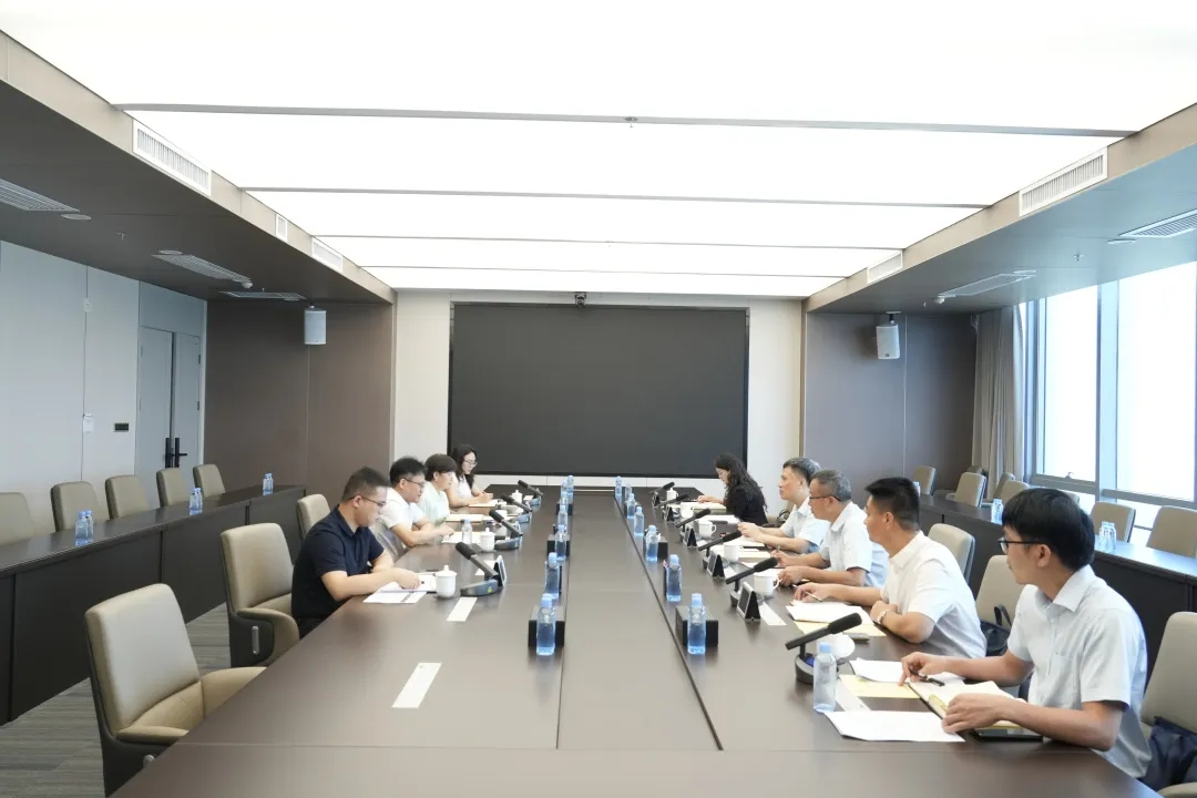 建设银行广西区分行一行到访五洲交通开展业务交流