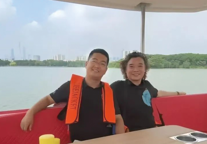 小鲸大合战略联手零度科技，共同加速推进智能游船产业发展