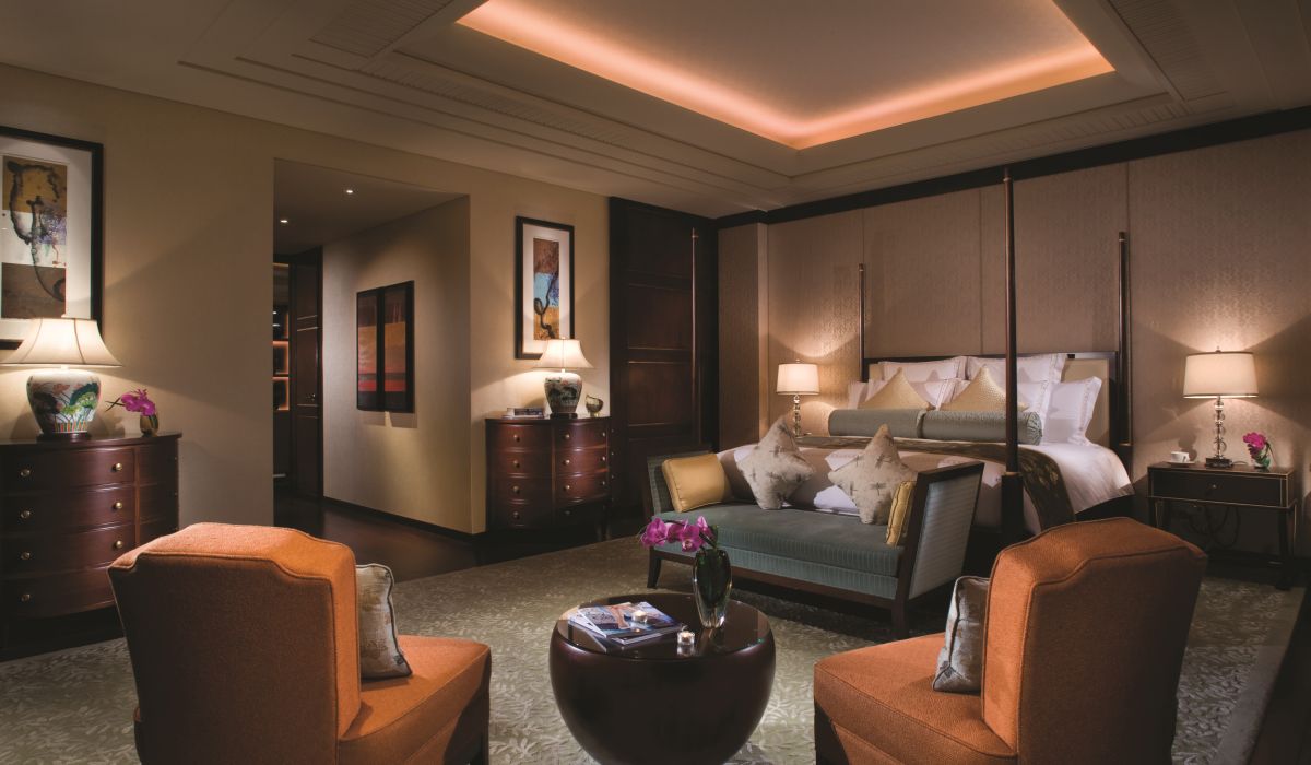 custom_RCSHENZ_00057_10803--Ritz-Carlton suite - bedroom