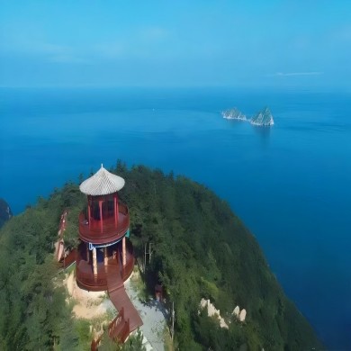 时尚大连浪漫海岛7天6晚：滨城浪漫如诗，军港历史如画，海岛休闲似梦。辽宁微旅国际旅行社，为您提共大连海岛旅游定制服务。