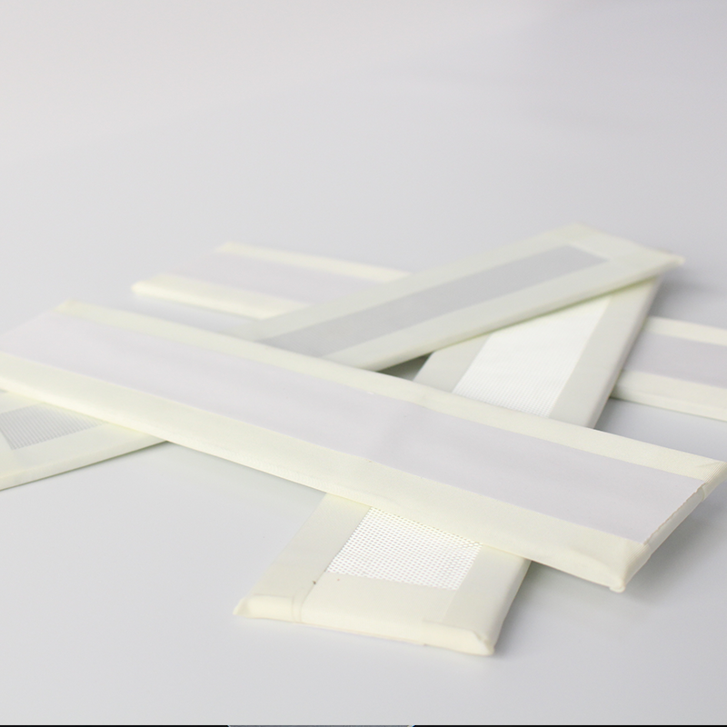 Aerogel thermal insulation pads