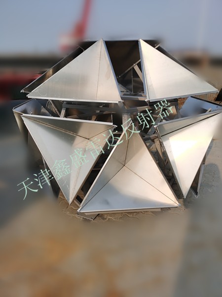 海战中的欺骗大师:角反射器