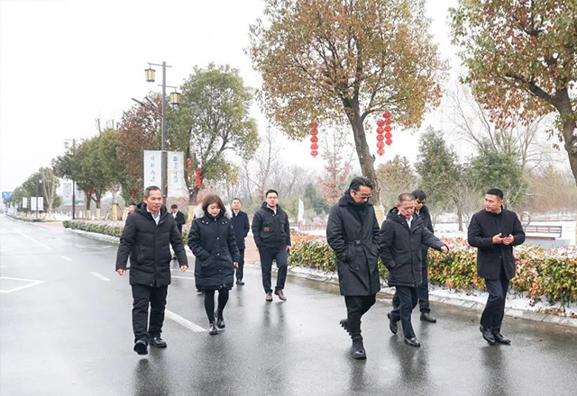 山水比德董事长孙虎调研华邦幸福家园集团扬州项目