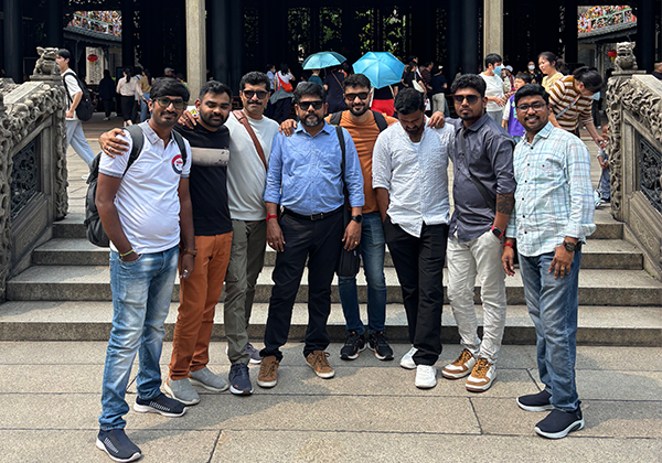 Enlightening
Challenge stereotypes and superficial historical narratives.
Uncover deeper human connections in heritage sites and understand the evolution of modern China.