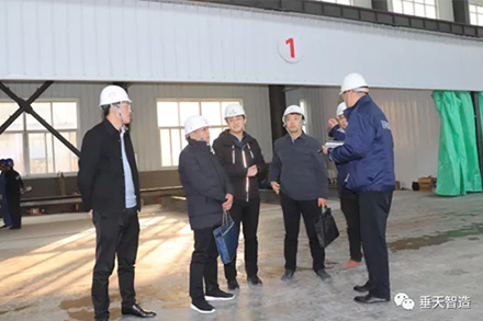 鹤壁市应急管理局副局长司会源一行视察垂天智造安全建设工作