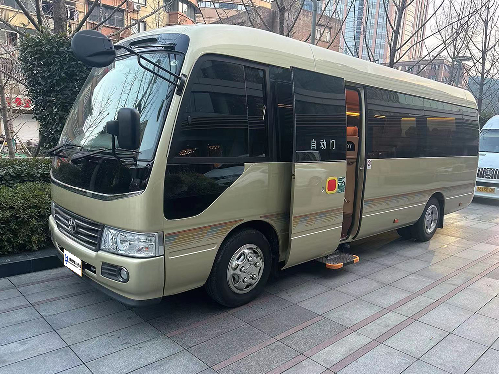 丰田考斯特豪华版(12-15座)