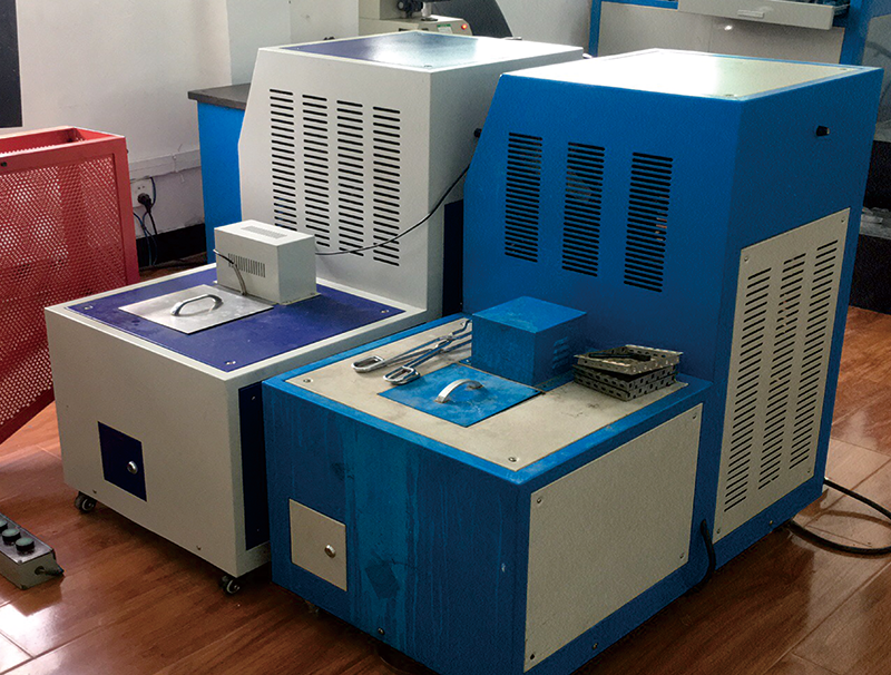 Impact sample cryogenic tank