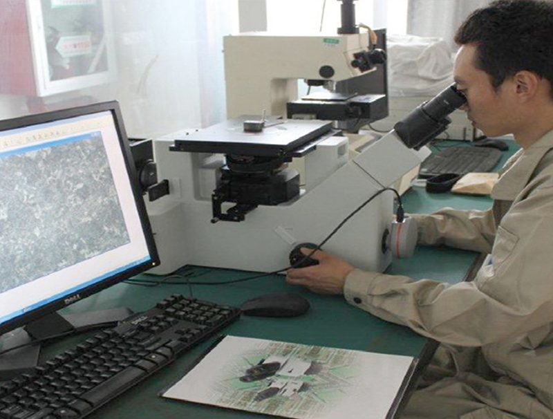 Occult field metallographic microscope