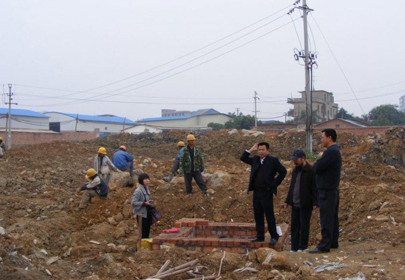 为大型饲料厂开门布局
