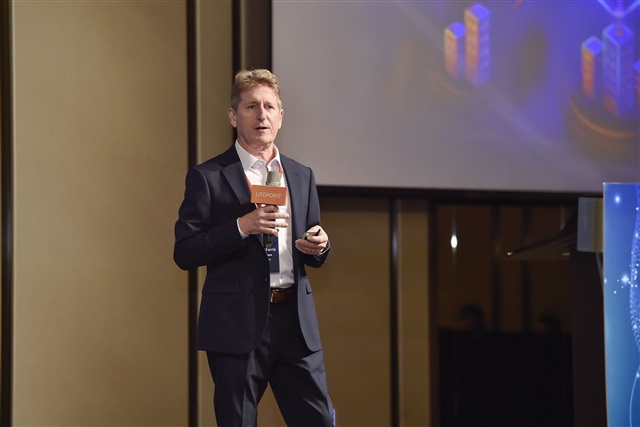 LitePoint全球销售副总裁Glenn Farris