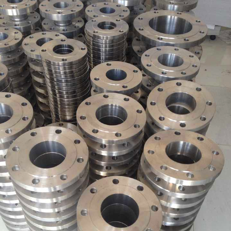 产品规格有棒材、板材、管材、丝材、带材、法兰和阀杆等异形锻件等