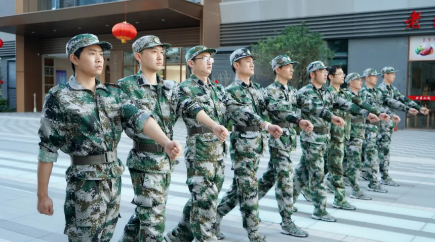 英姿飒爽 扬帆启航 ｜ 海鳞源2024年销售团队军训回顾