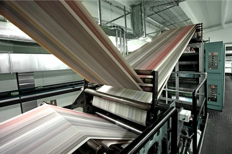 Intelligent shaping machine exhaust gas waste heat recovery and treatment system