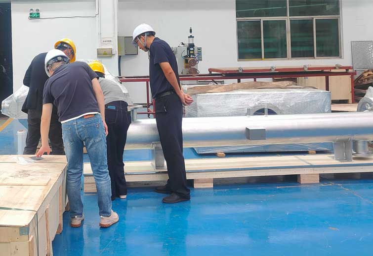 越南客户莅临我司验收换热器设备，合作再添新程