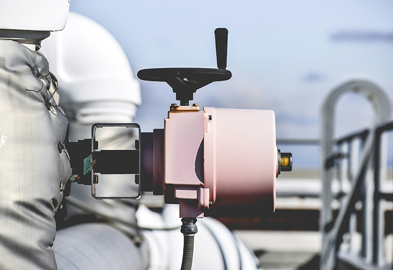 三通球阀的两种类型T型和L型