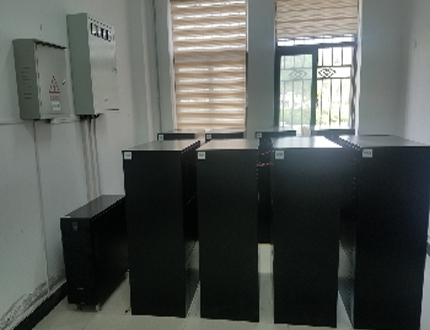 机房UPS系统
某单位机房UPS不间断电源