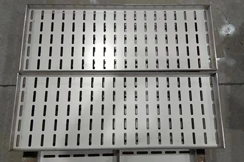 长型不锈钢井盖