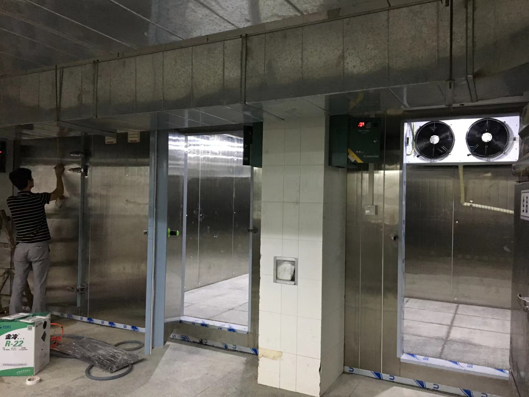 食堂双温冷库--安装建造