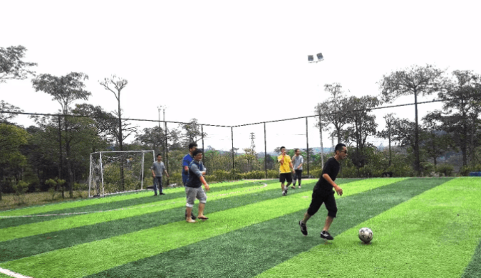 六点半食品户外活动,全体员工共庆新年!