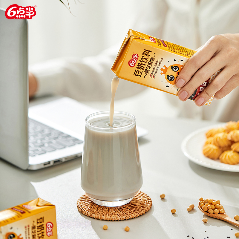 利乐砖黑芝麻豆奶