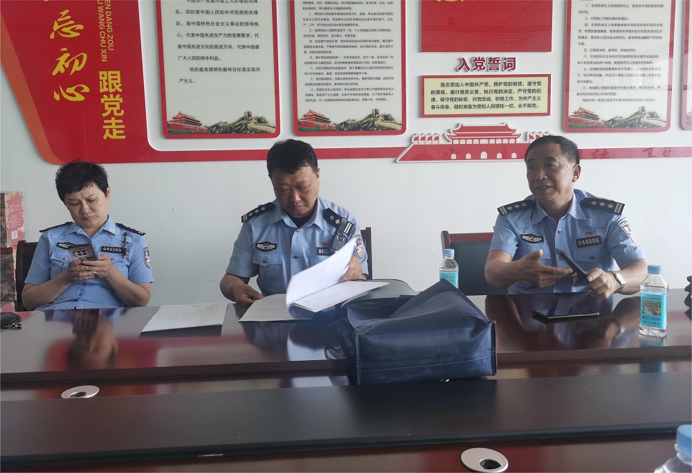 公安机关领导来我公司检查安全管理工作