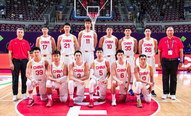 中国男篮夺得亚洲杯亚军