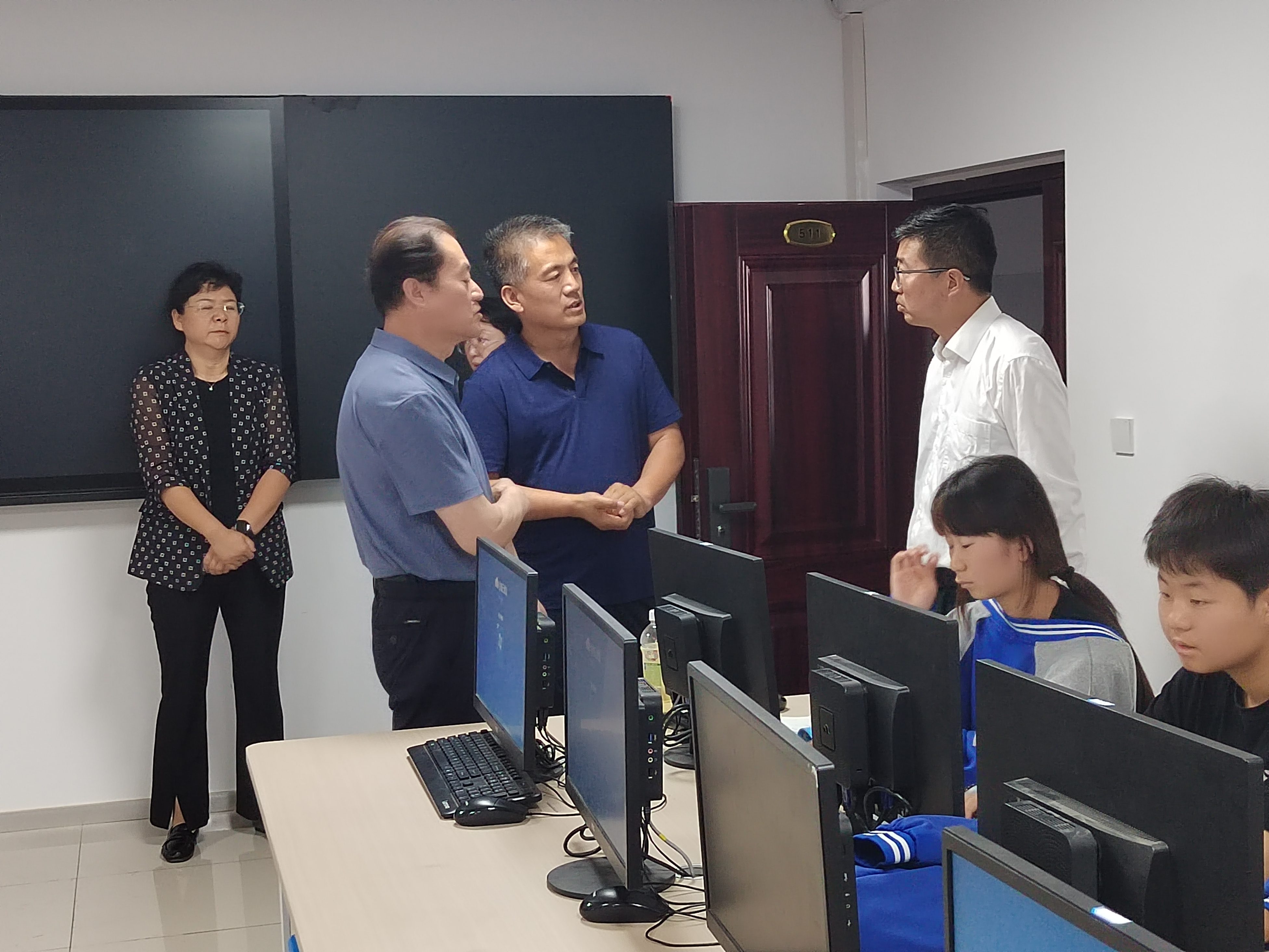 校党委常委、副校长魏嘉调研指导中职教学部工作