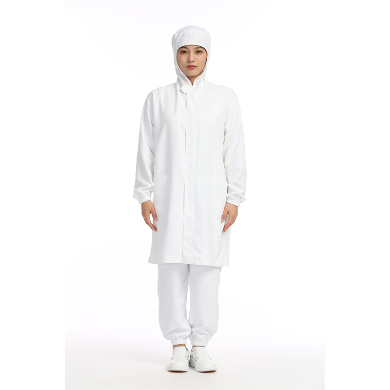 參觀連帽白大褂