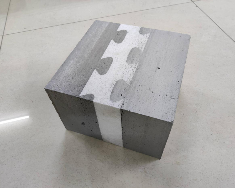 聚能大模内置保温系统