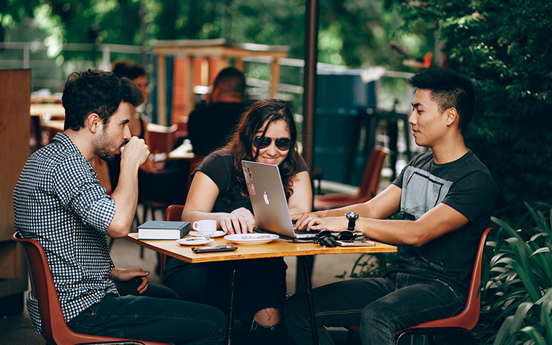 首配汽配：好汽配，选首配！