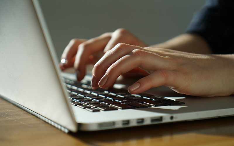 首配汽配：好汽配，选首配！