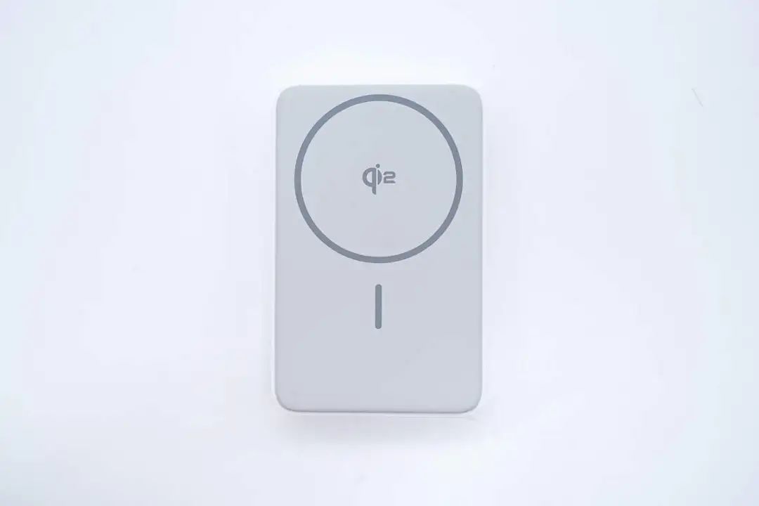 拆解报告：好斯美Qi2磁吸充电宝『搭载劲芯微芯片：CV90367』