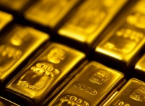 国际金价冲破4000美元 机构扎堆关注这些股（附名单）