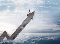 浮盈超190亿！“国产GPU第一股”上市首日暴涨 网下打新机构大赚