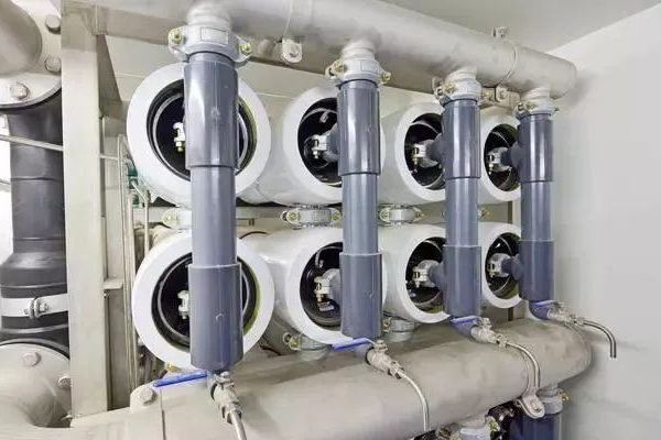 澳德龙技术手册:双级RO反渗透设备安装调试流程规范
